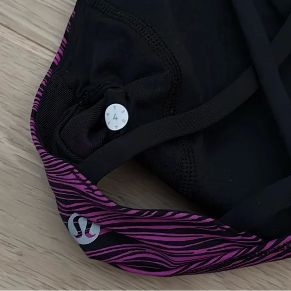 LULULEMON Sz 4 Free To Be Tranquil Bra Life Lines Polar Pink Black Luxtreme - 4 - Picture 9 of 10